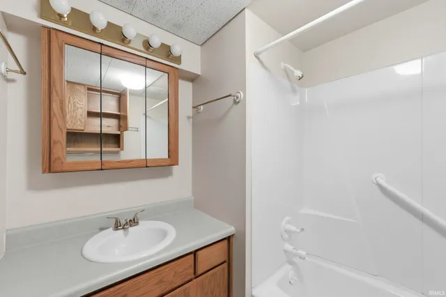 $649,000 | 4231 Black Forest Lane, West Lafayette, IN 47906