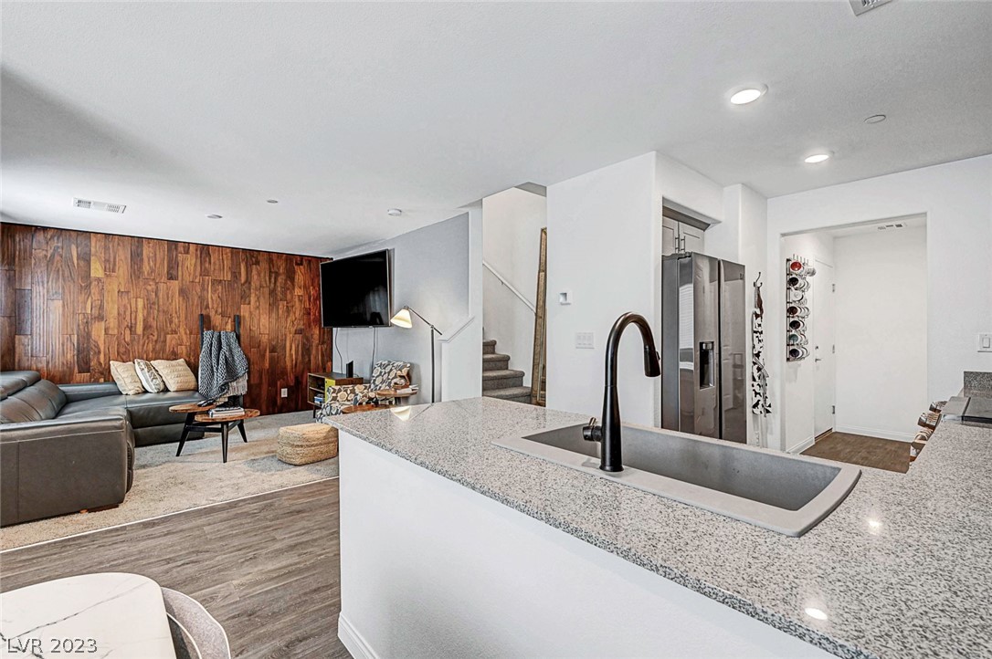 12126 Azure Gate Road, Unit 2 Las Vegas, NV 89183 - Photo 18 of 53 Gallery Image 18