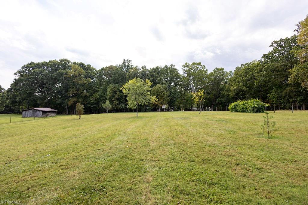 921 North Franklin Road Mount Airy, NC 27030 - Photo 33 of 34 Gallery Image 33