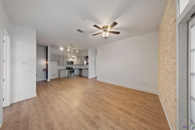 $2,200 | 255 East Boyd Drive, Unit 110, Baton Rouge, LA 70808