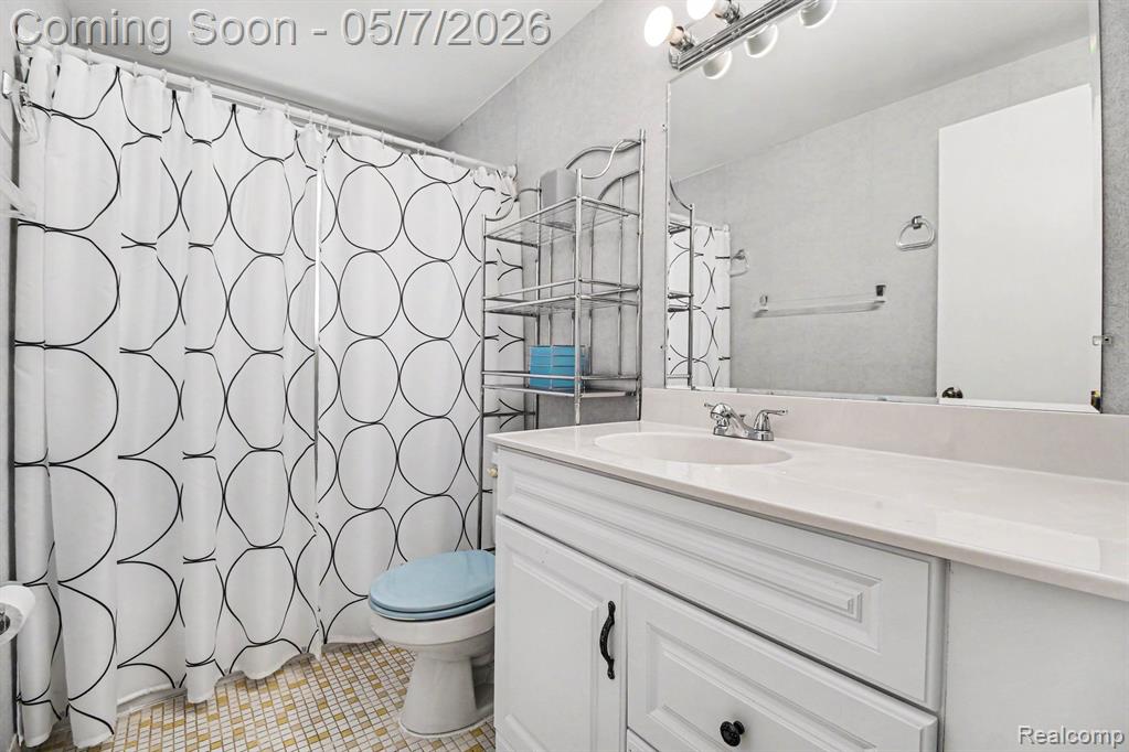 3120 Summers Road Keego Harbor, MI 48320 - Photo 11 of 16