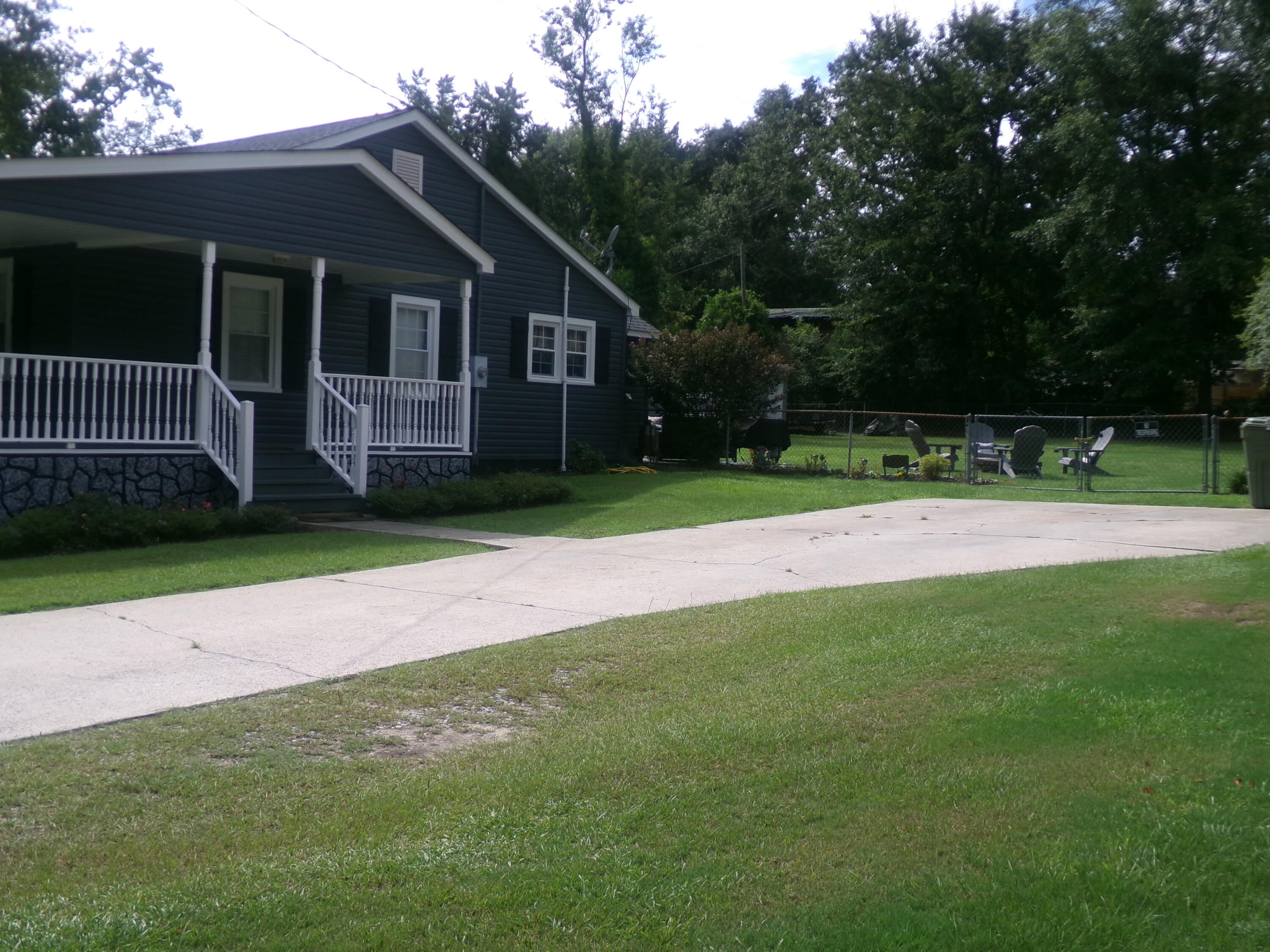 336 Augusta Road Warrenville, SC 29851 - Photo 4 of 36