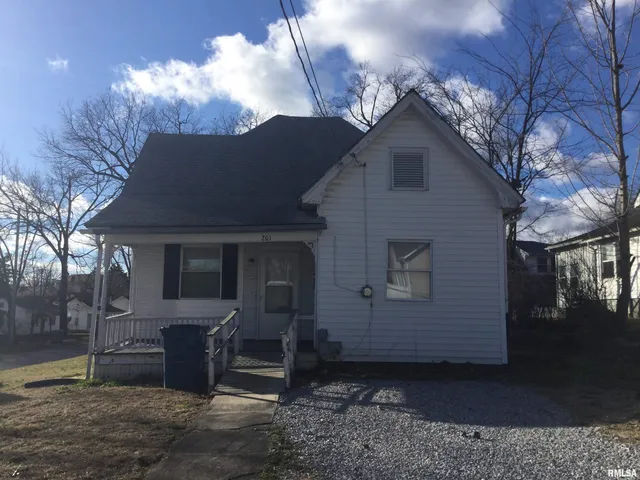 $69,900 | 201 Court Street, Anna, IL 62906