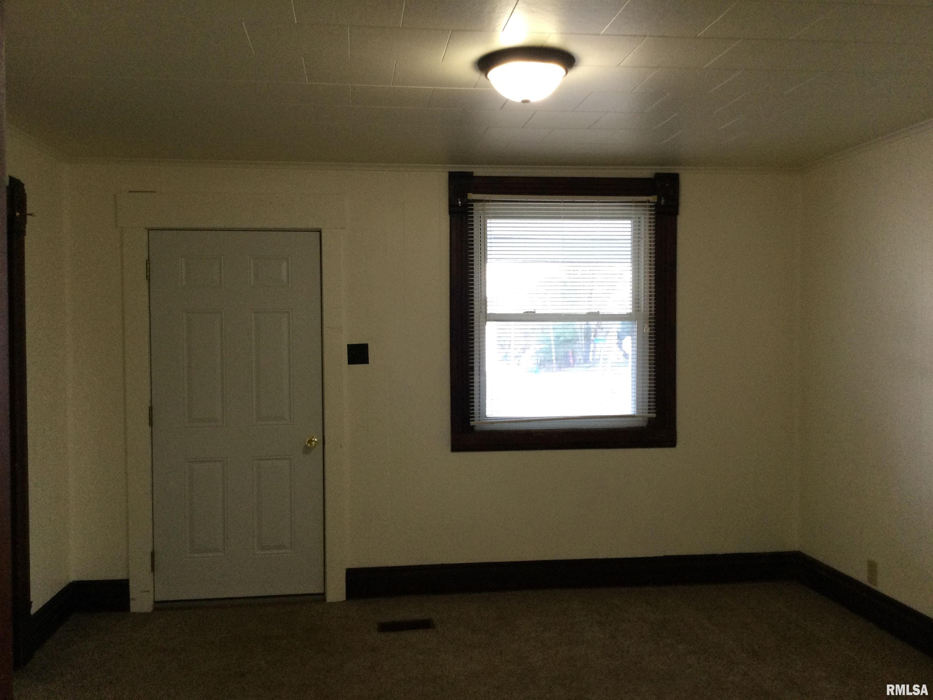 201 Court Street Anna, IL 62906 - Photo 5 of 16