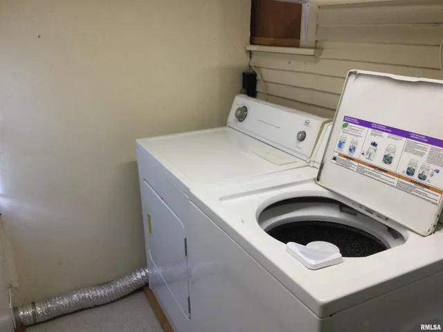 $69,900 | 201 Court Street, Anna, IL 62906