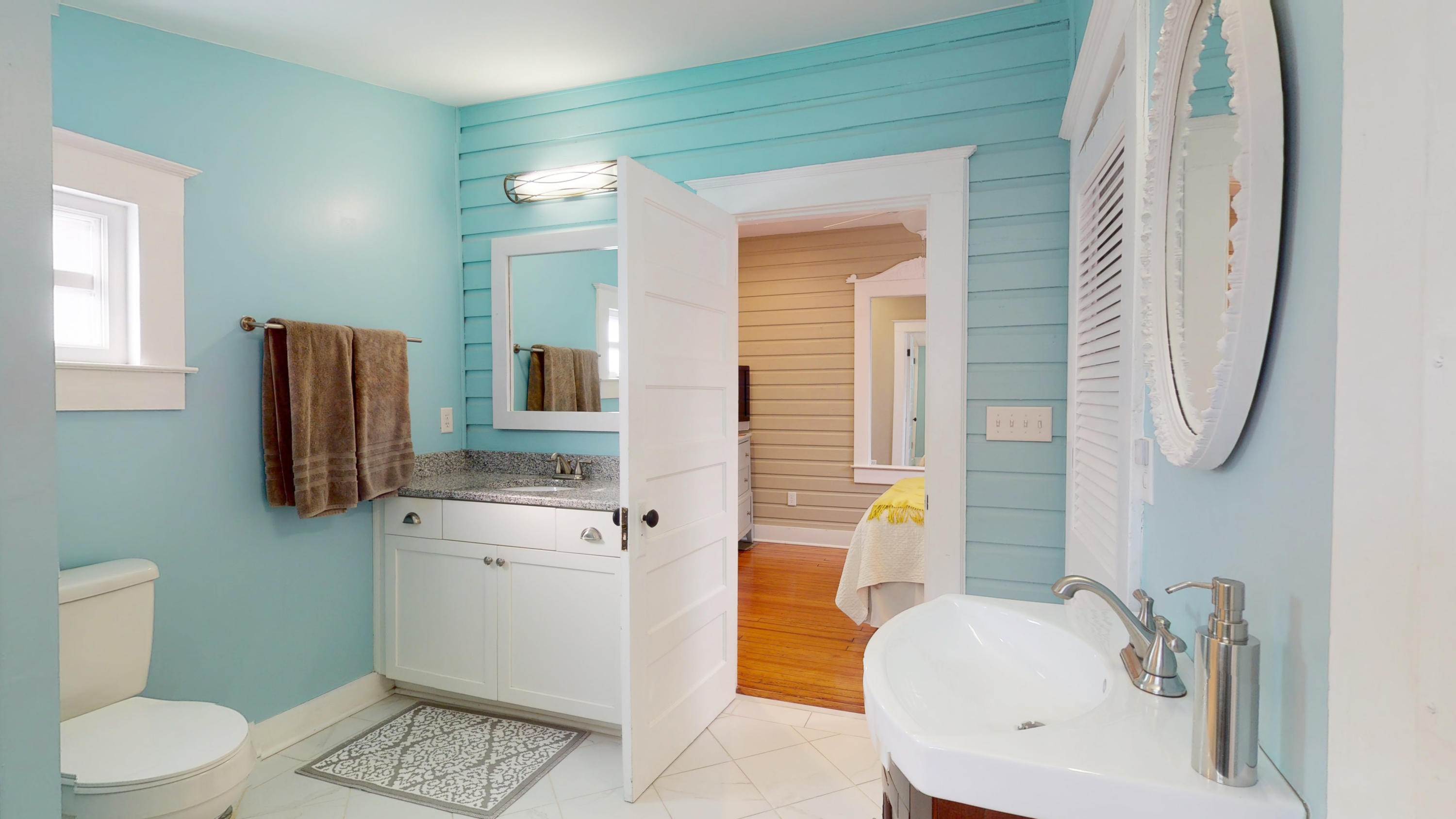 830 Rutledge Avenue Charleston, SC 29403 - Photo 20 of 36 masterbath1