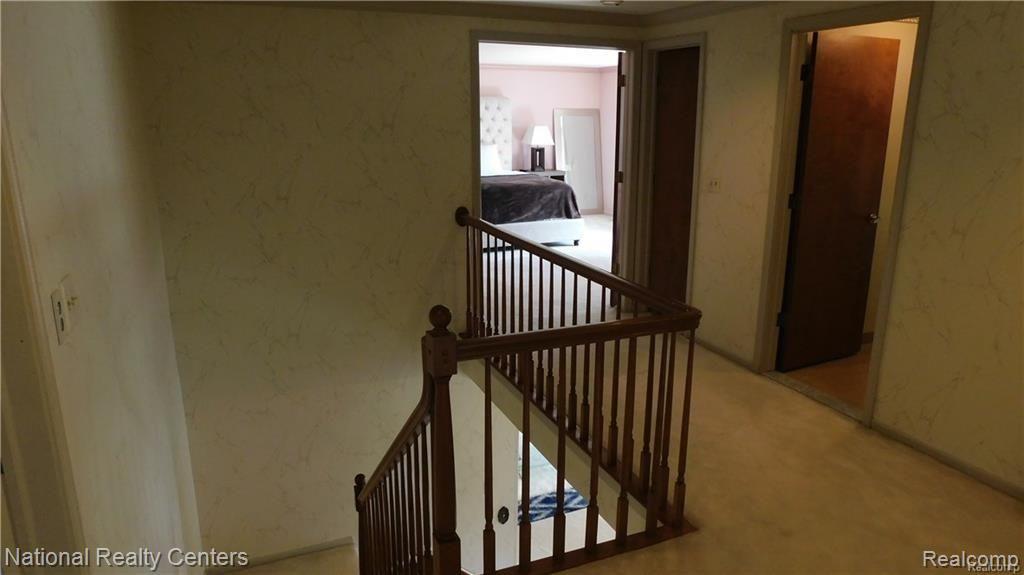 31101 Claymore Road Farmington Hills, MI 48331 - Photo 27 of 36
