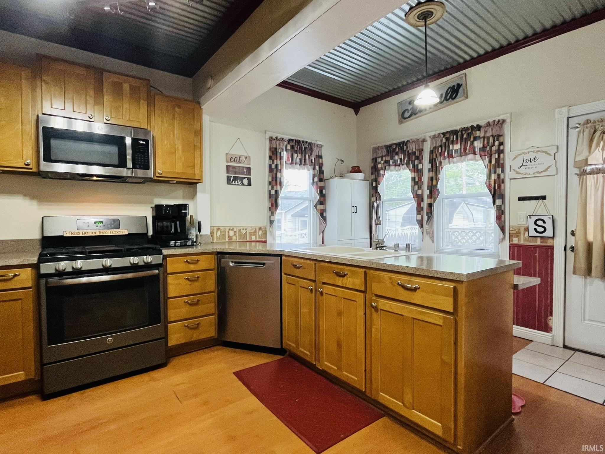 405 East Main Street Peru, IN 46970 - Photo 16 of 35