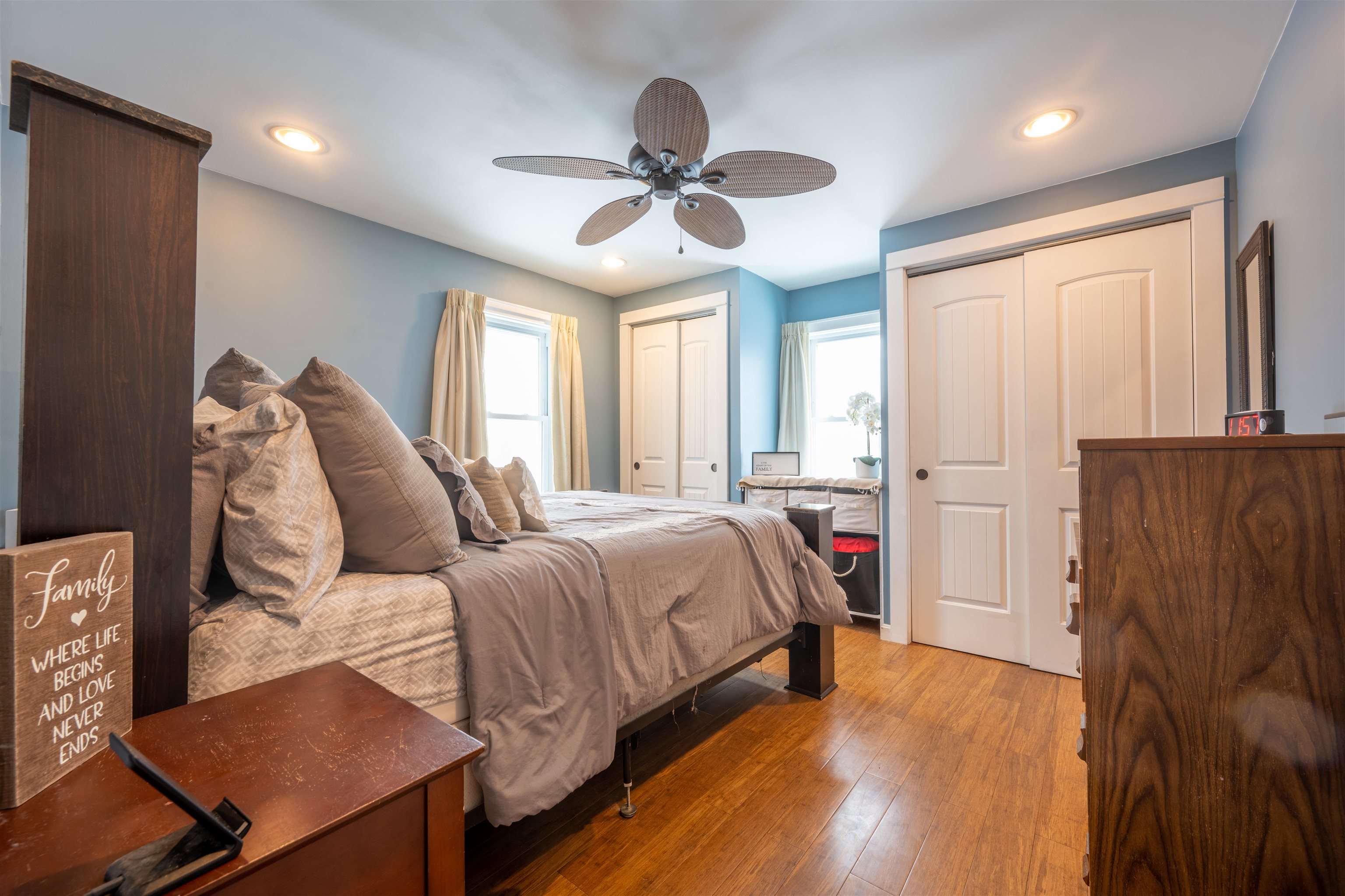 204 Vinton Street Manchester, NH 03103 - Photo 17 of 32