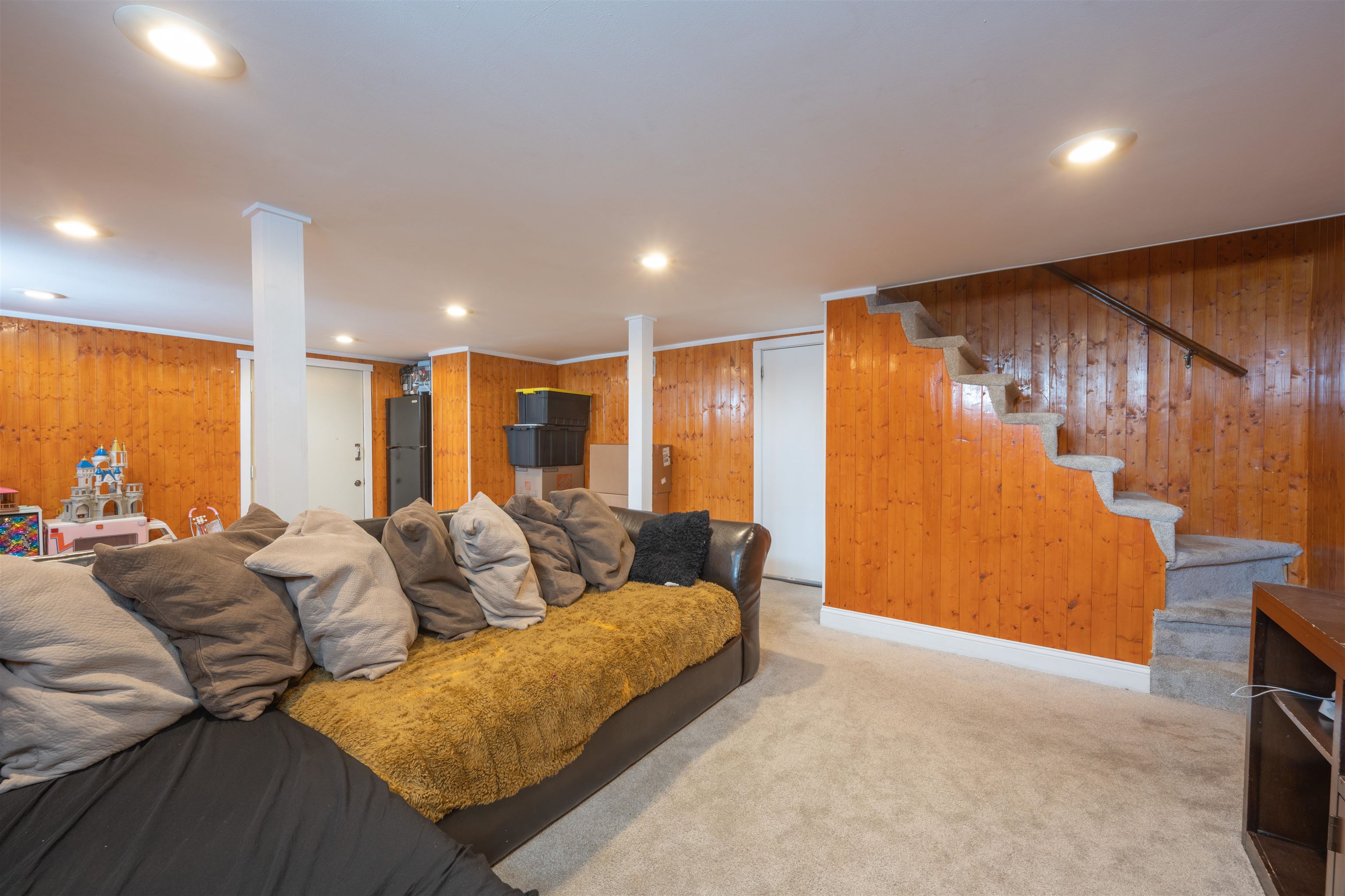 204 Vinton Street Manchester, NH 03103 - Photo 25 of 32