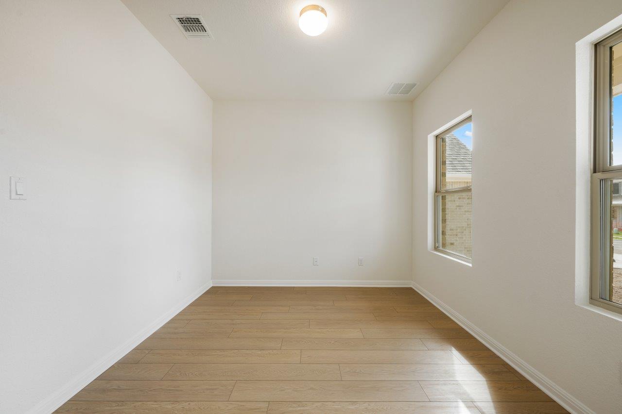544 Redding Way Georgetown, TX 78633 - Photo 4 of 40 Photos are representative images and renderings for illustrative purposes only. Actual structural options and design images of the home may vary.