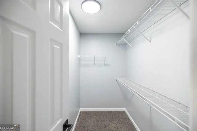 a view of utility room