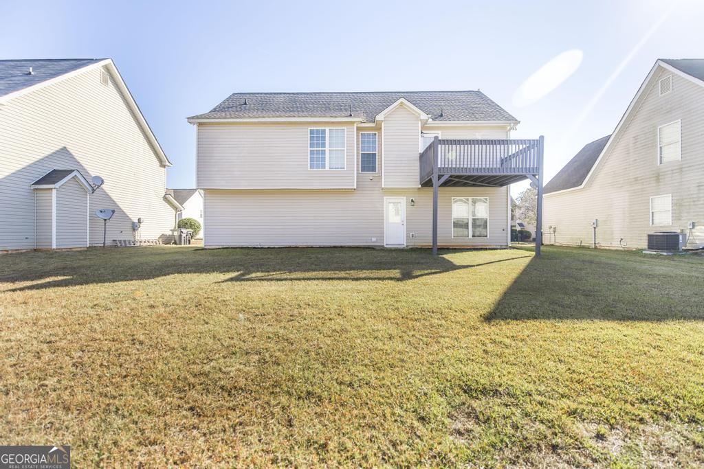 105 Browning Point Byron, GA 31008 - Photo 37 of 39 a view of a house with a swimming pool