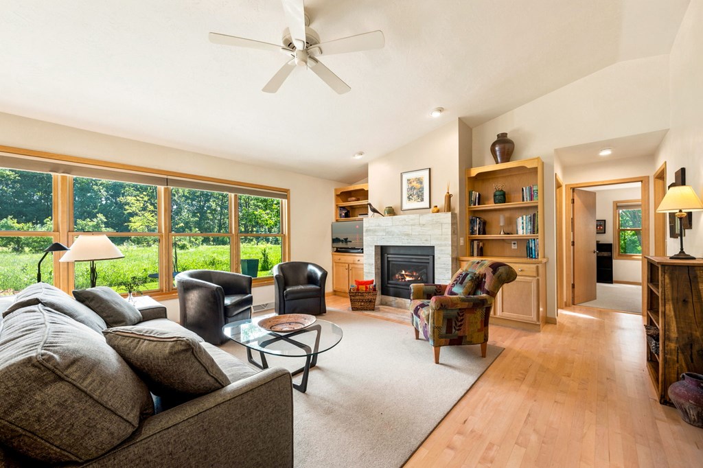 7814 Eames Farm Road, Unit 3V Egg Harbor, WI 54209 - Photo 3 of 26
