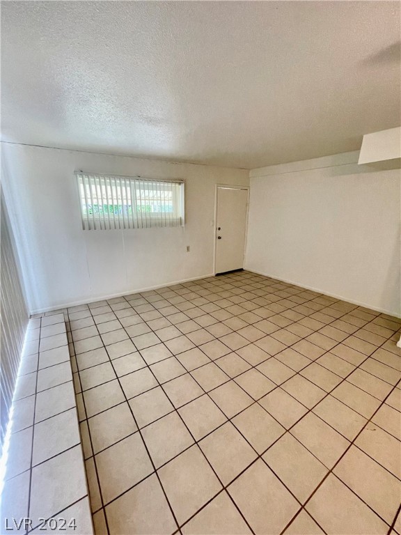 23 West Basic Road, Unit A Henderson, NV 89015 - Photo 3 of 21