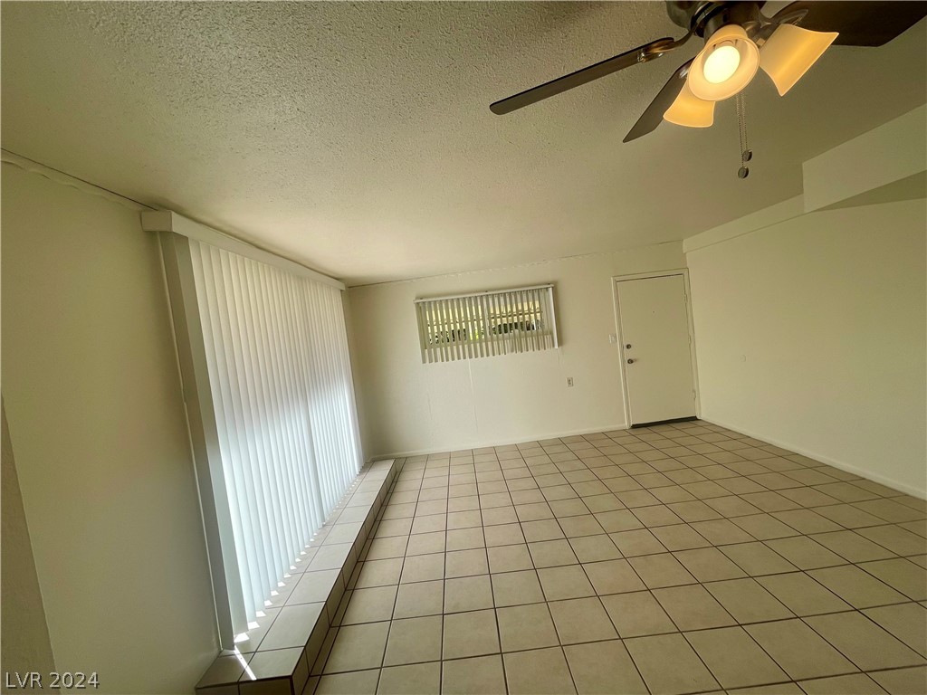 23 West Basic Road, Unit A Henderson, NV 89015 - Photo 4 of 21