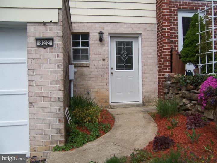 822 Rabbit Lane Reading, PA 19606 - Photo 2 of 23 Gallery Image 2