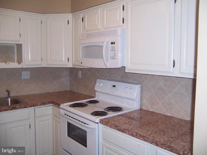 822 Rabbit Lane Reading, PA 19606 - Photo 9 of 23 Gallery Image 9