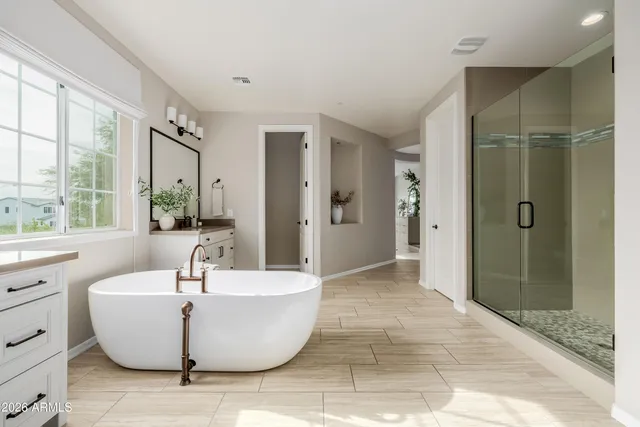 $2,100,000 | 2931 Madison Vistas Drive, Phoenix, AZ 85016