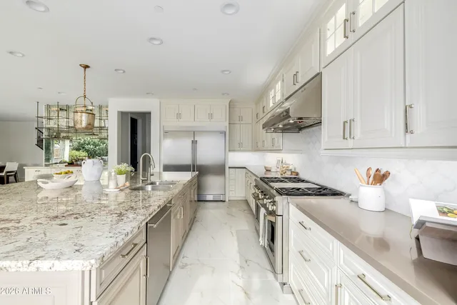 $2,100,000 | 2931 Madison Vistas Drive, Phoenix, AZ 85016