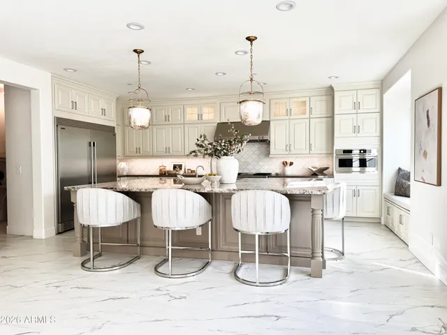 $2,100,000 | 2931 Madison Vistas Drive, Phoenix, AZ 85016