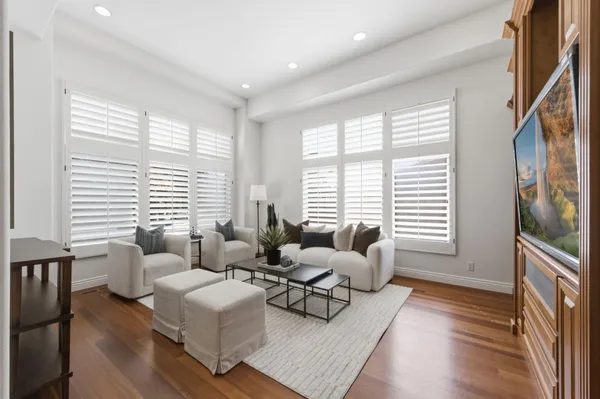 $3,100,000 | 105 Calle El Padre, Los Gatos, CA 95032