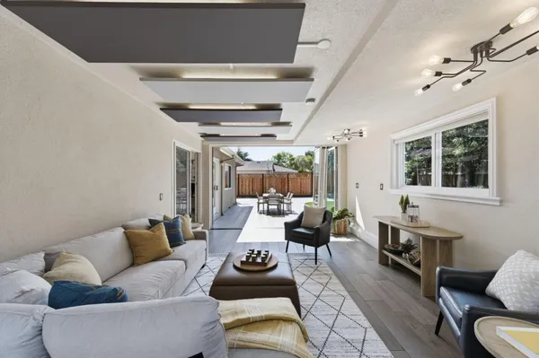 $3,100,000 | 105 Calle El Padre, Los Gatos, CA 95032