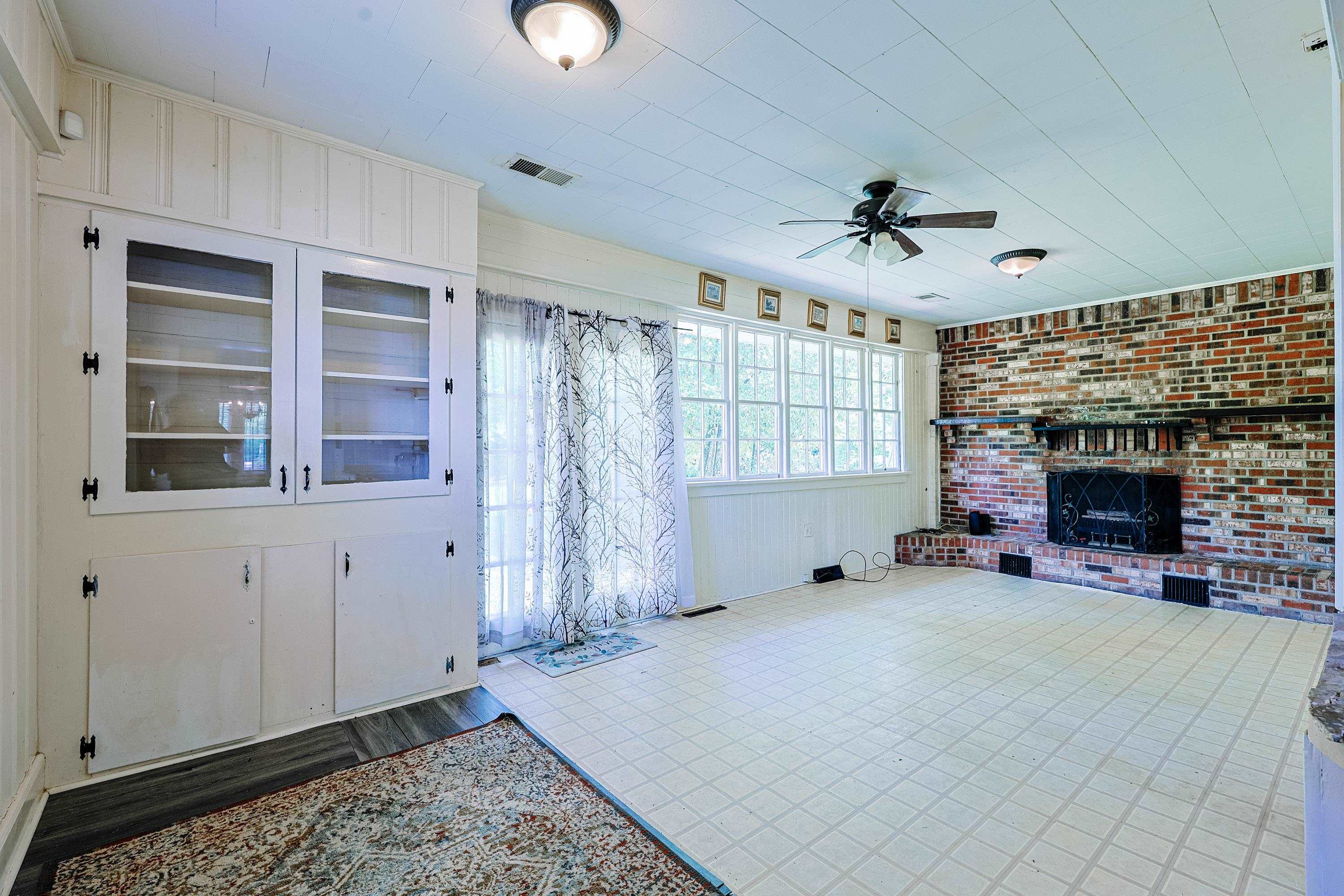305 North Main Street Hemingway, SC 29554 - Photo 15 of 37