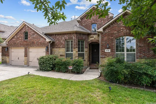 $3,300 | 8718 Silver Rock, San Antonio, TX 78255