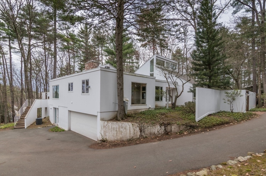 43 Morgan Circle Amherst, MA 01002 - Photo 2 of 42