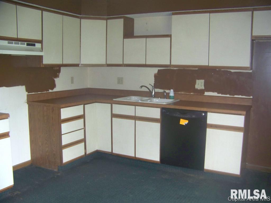 125 Volare Lane Springfield, IL 62703 - Photo 3 of 8 Gallery Image 3