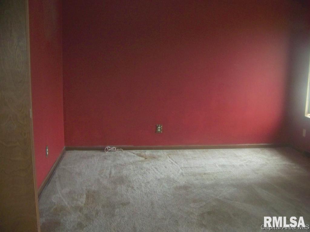 125 Volare Lane Springfield, IL 62703 - Photo 6 of 8 Gallery Image 6