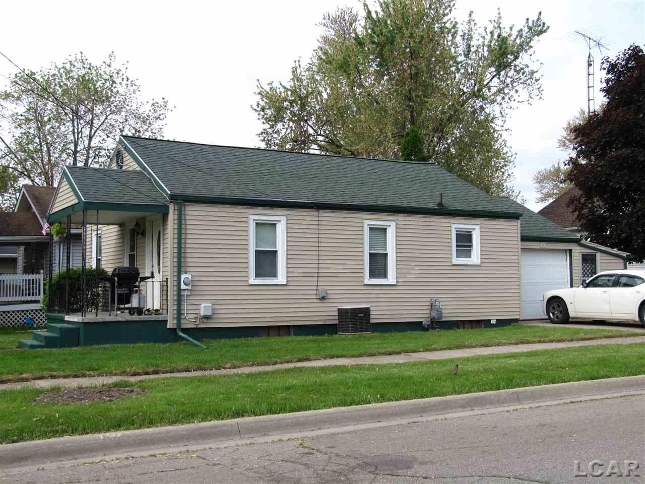 625 Addison Street Adrian, MI 49221 - Photo 11 of 11 31243541-10.JPG