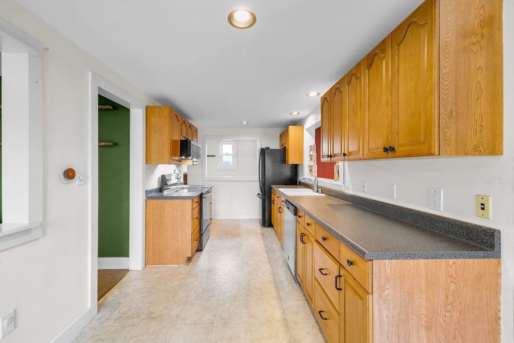 5 1st Avenue Ware, MA 01082 - Photo 6 of 30