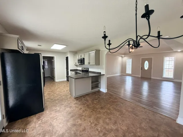 $239,900 | 103 Greenbriar Lane, Carriere, MS 39426