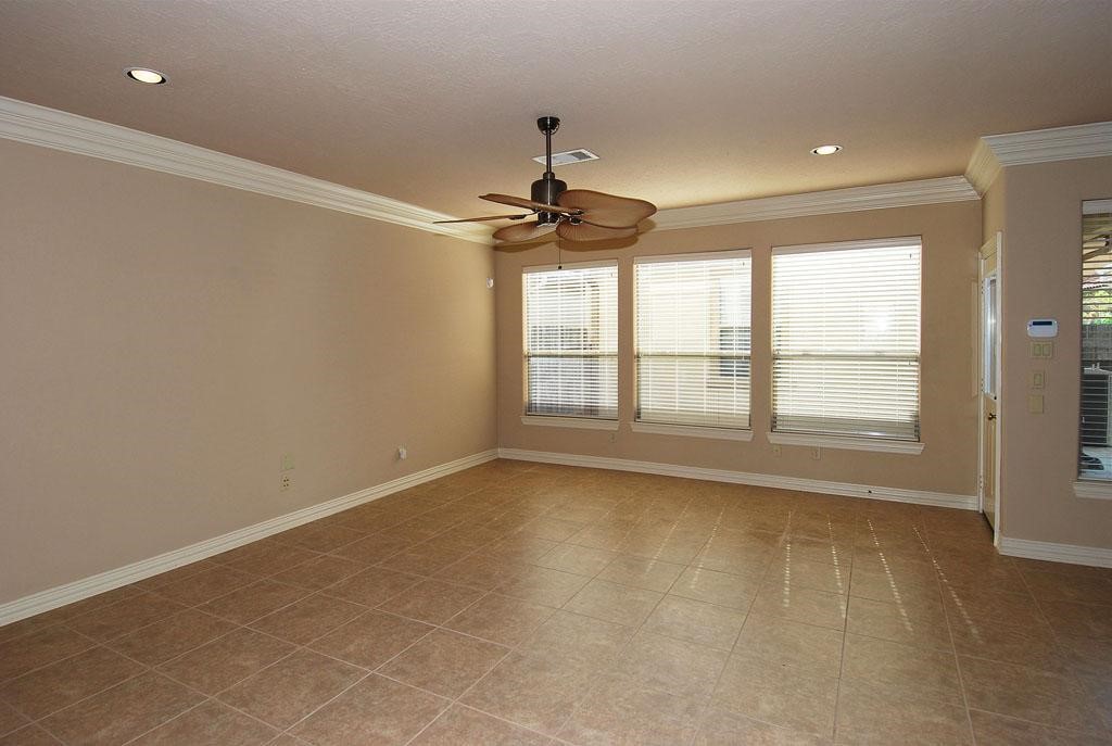2055 Spring Cedar Lane Houston, TX 77077 - Photo 7 of 26
