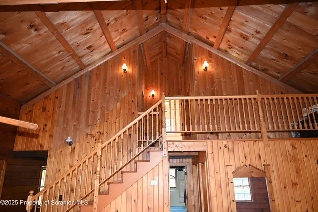 a view of entryway with a front door