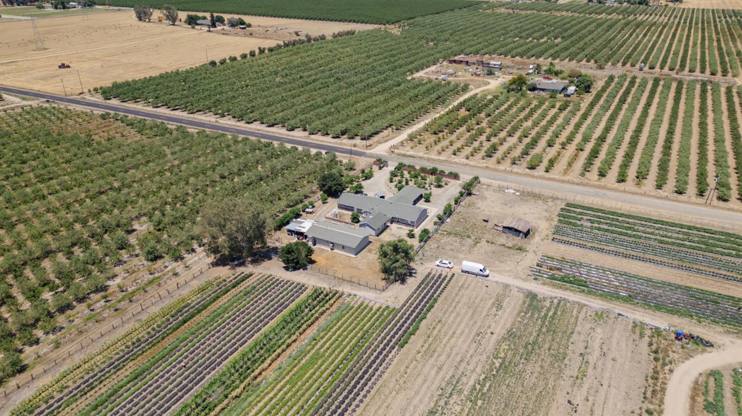 1581 West Cardella Road Merced, CA 95348 - Photo 8 of 45