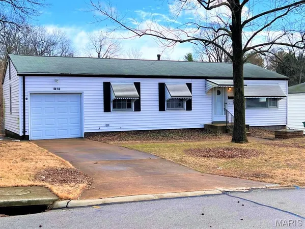 $1,325 | 9720 Gloucester Drive, St. Louis, MO 63137