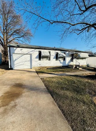 $1,325 | 9720 Gloucester Drive, St. Louis, MO 63137