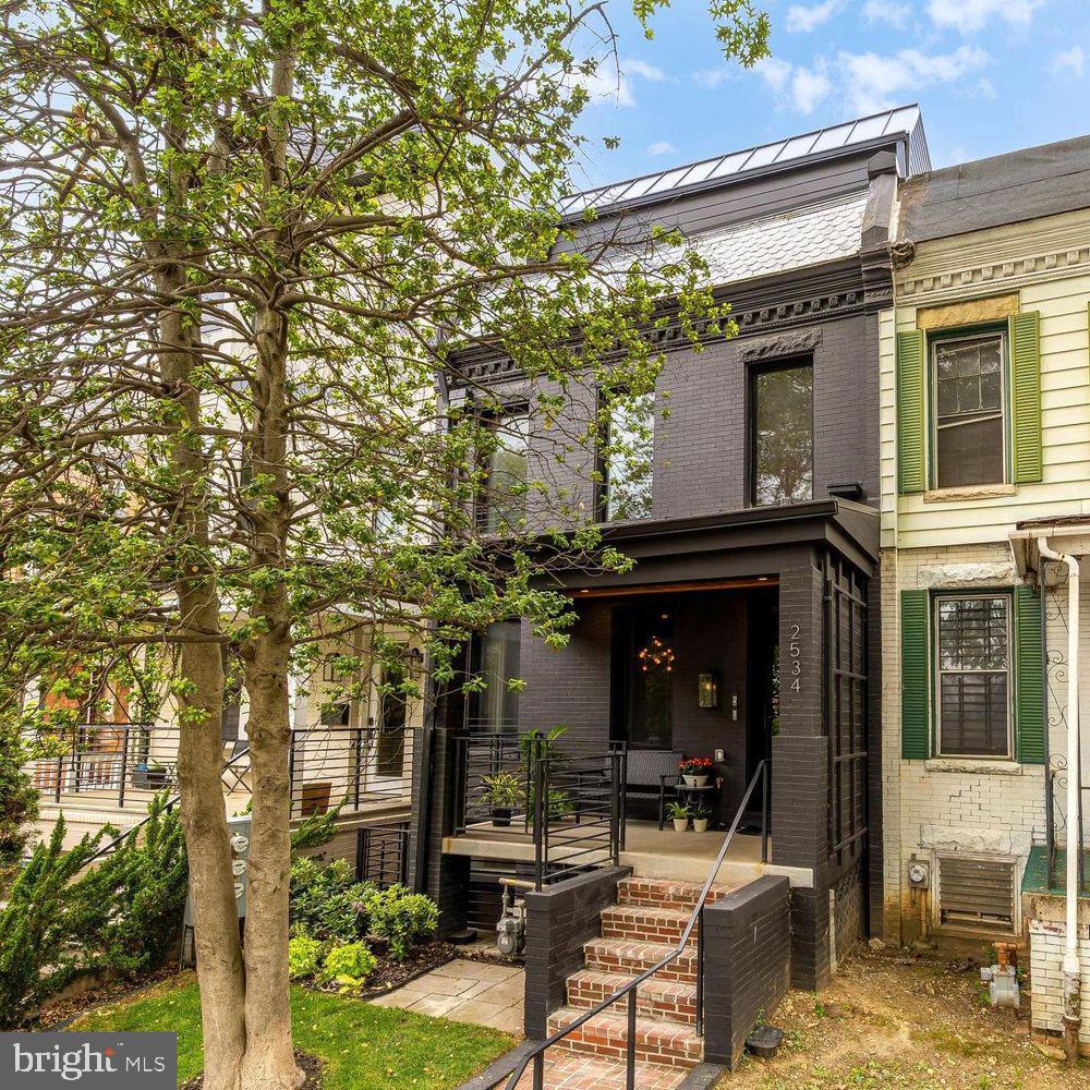 2534 11th Street Northwest, Unit 1 Washington, DC 20001 - Photo 3 of 60