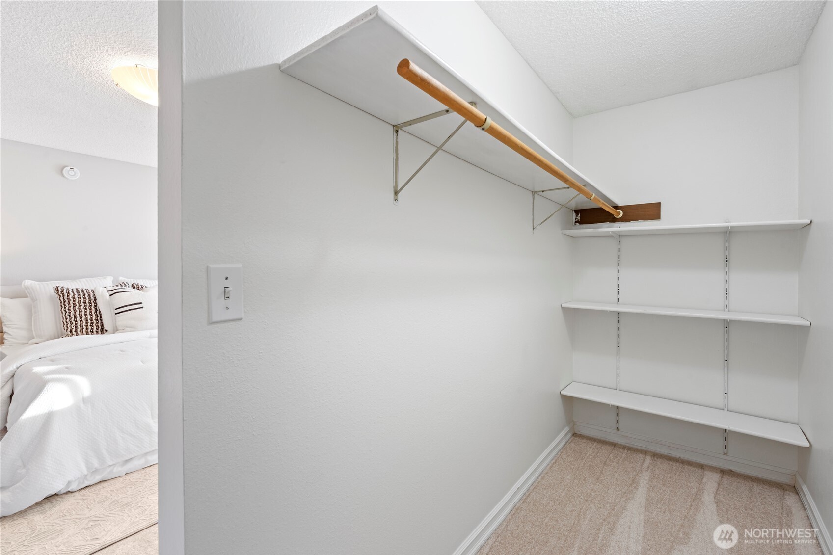 31921 46th Avenue Southwest Federal Way, WA 98023 - Photo 19 of 28 a view of an empty walk in closet