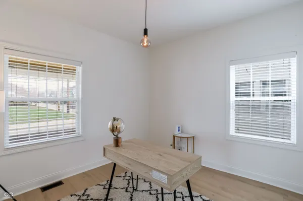 $2,800 | 1306 South East Street, Indianapolis, IN 46225