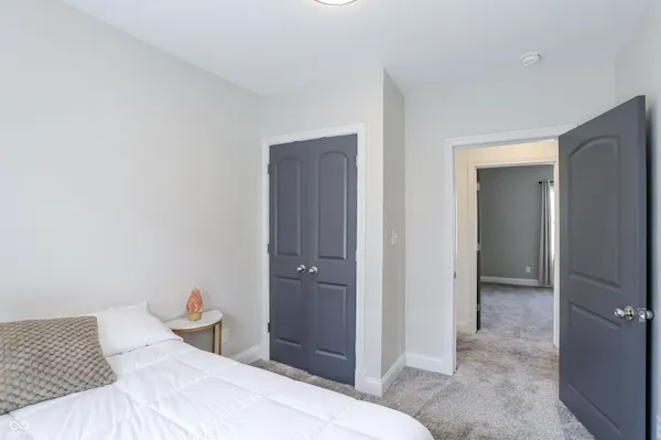$2,800 | 1306 South East Street, Indianapolis, IN 46225