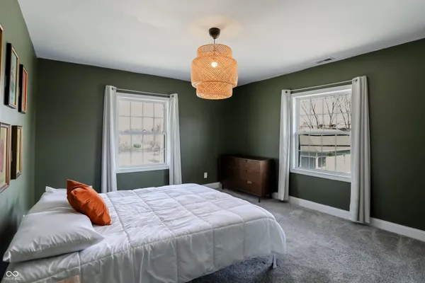 $2,800 | 1306 South East Street, Indianapolis, IN 46225