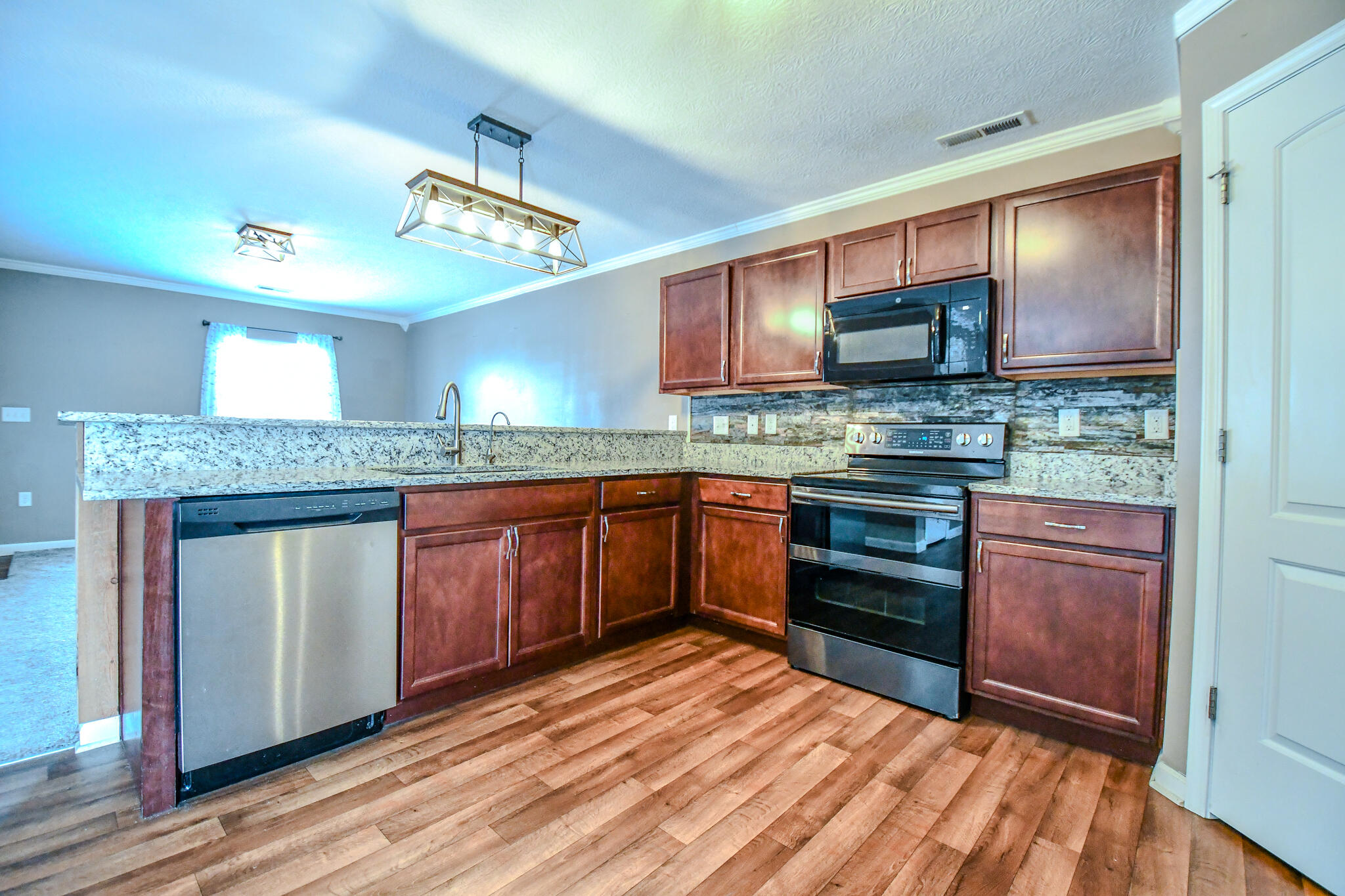 268 Hampton Trail Springfield, OH 45502 - Photo 9 of 34 Gallery Image 9