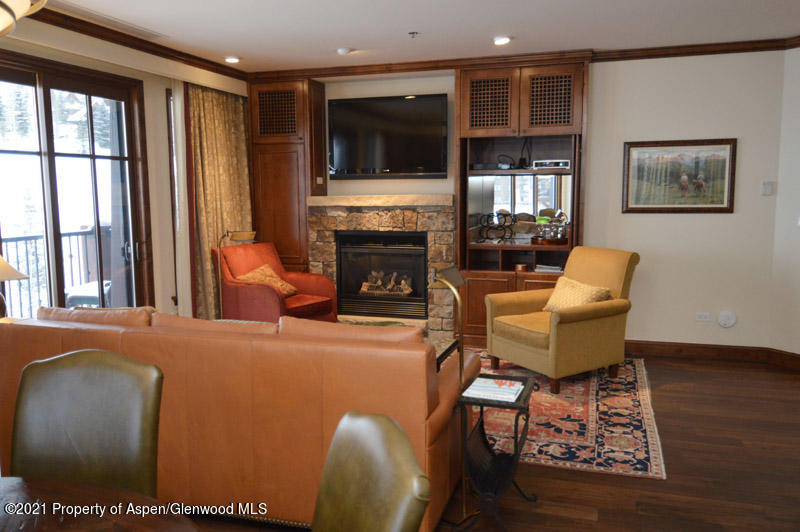75 Prospector Road, Unit 83073 Aspen, CO 81611 - Photo 28 of 29 living-5
