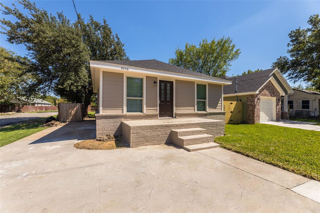 a house view with a outdoor space