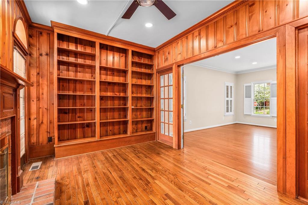 612 Rittenhouse Court Winston-Salem, NC 27104 - Photo 12 of 45 Library/Office