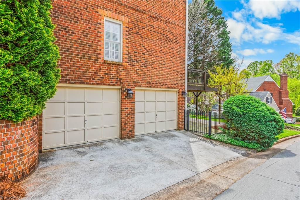 612 Rittenhouse Court Winston-Salem, NC 27104 - Photo 43 of 45 Basement Garage